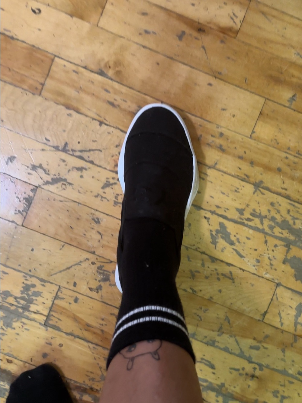 Womens Y3 sneakers size 8 - TANGUTSU